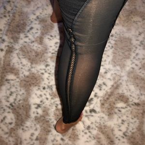 Victoria Sport Mess Back Leggings